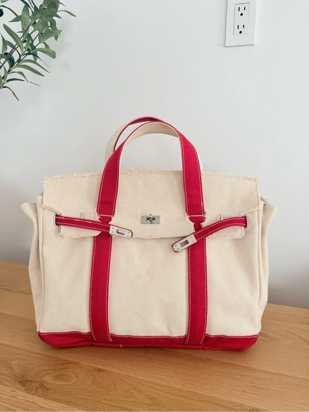 Boatkin Sunwin  New Canvas Tote Bag with Red Trim